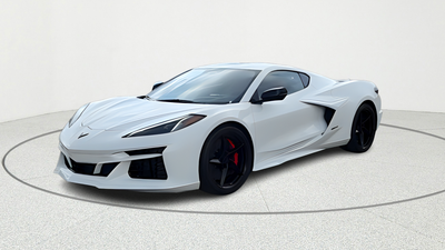 2026 Chevrolet Corvette E-Ray 1LZ