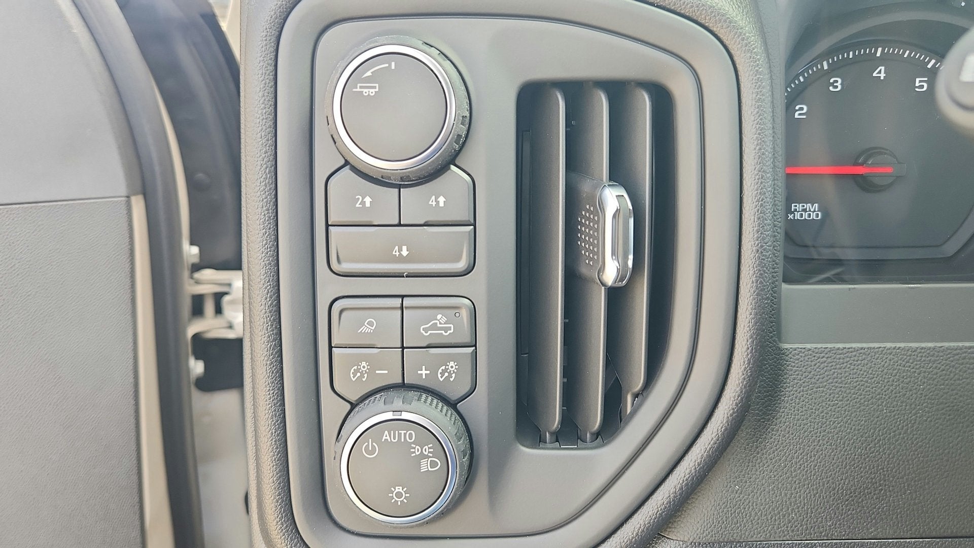 2026 Chevrolet Silverado 2500HD Custom