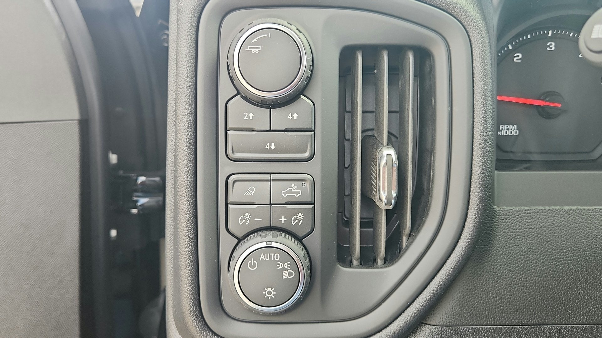 2026 Chevrolet Silverado 2500HD Custom