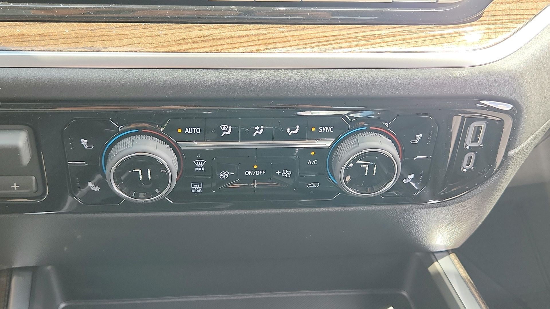 2026 Chevrolet Silverado 1500 LT Texas Edition