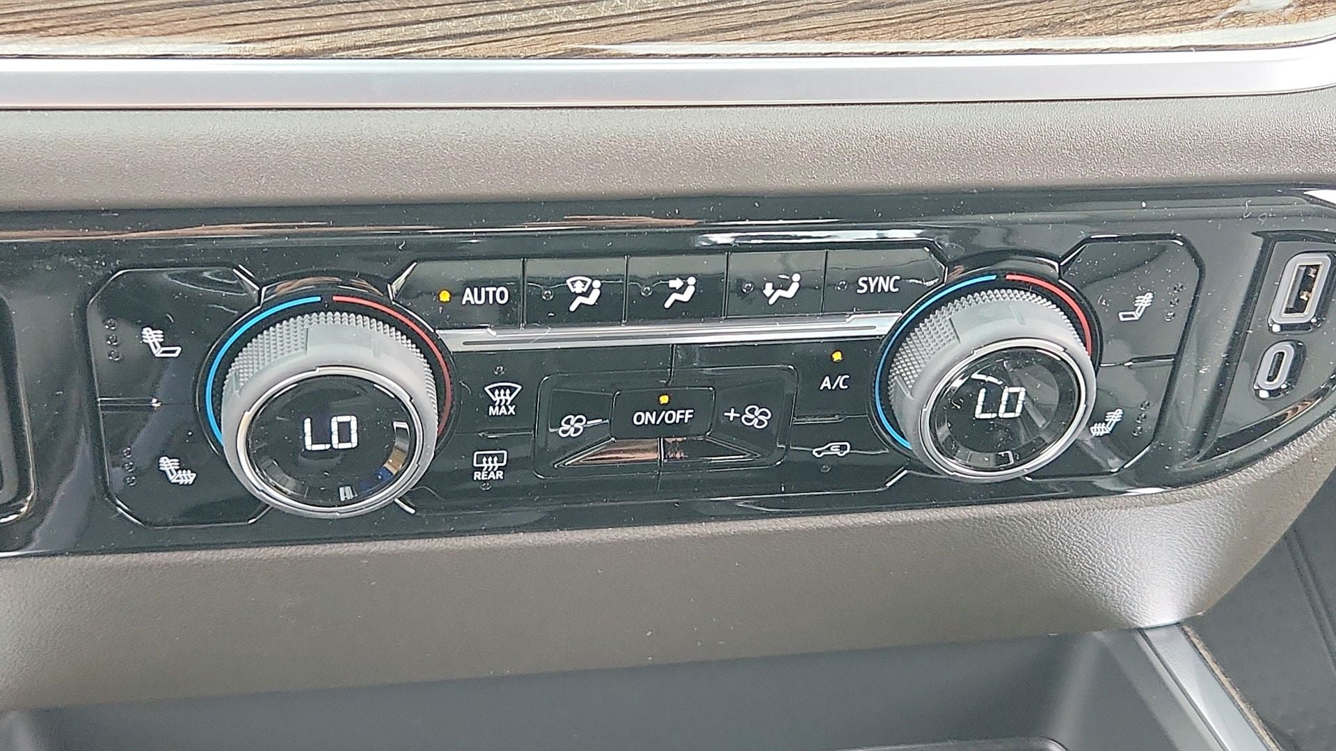 2026 Chevrolet Silverado 1500 LT Texas Edition