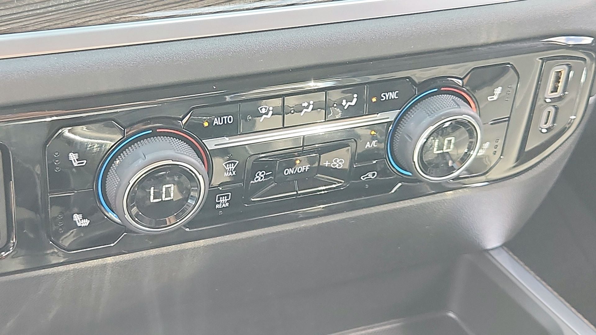 2026 Chevrolet Silverado 1500 LT Texas Edition