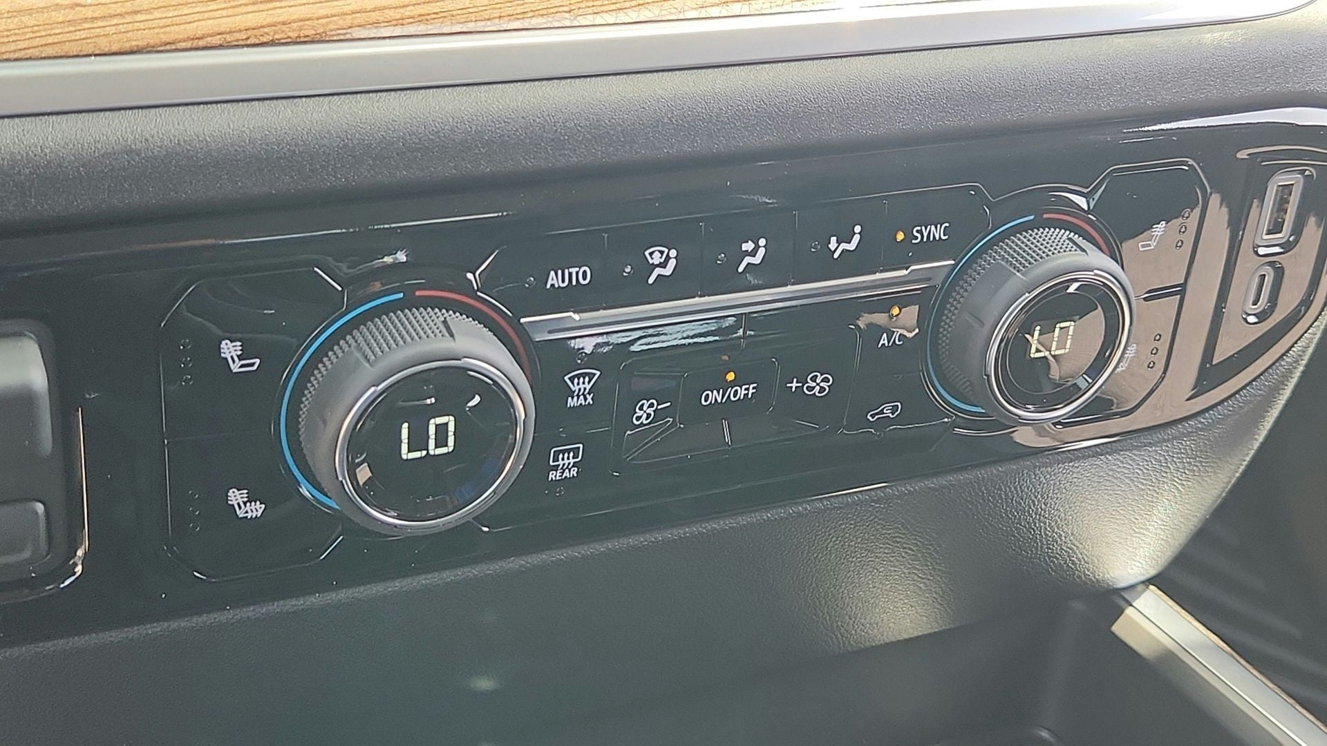 2026 Chevrolet Silverado 1500 LT Texas Edition