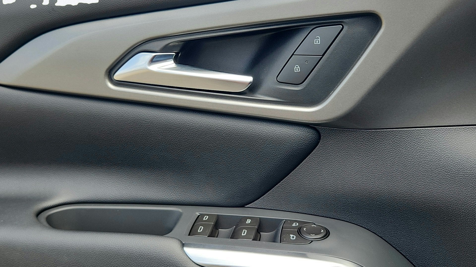 2027 Chevrolet Traverse LT 1LT