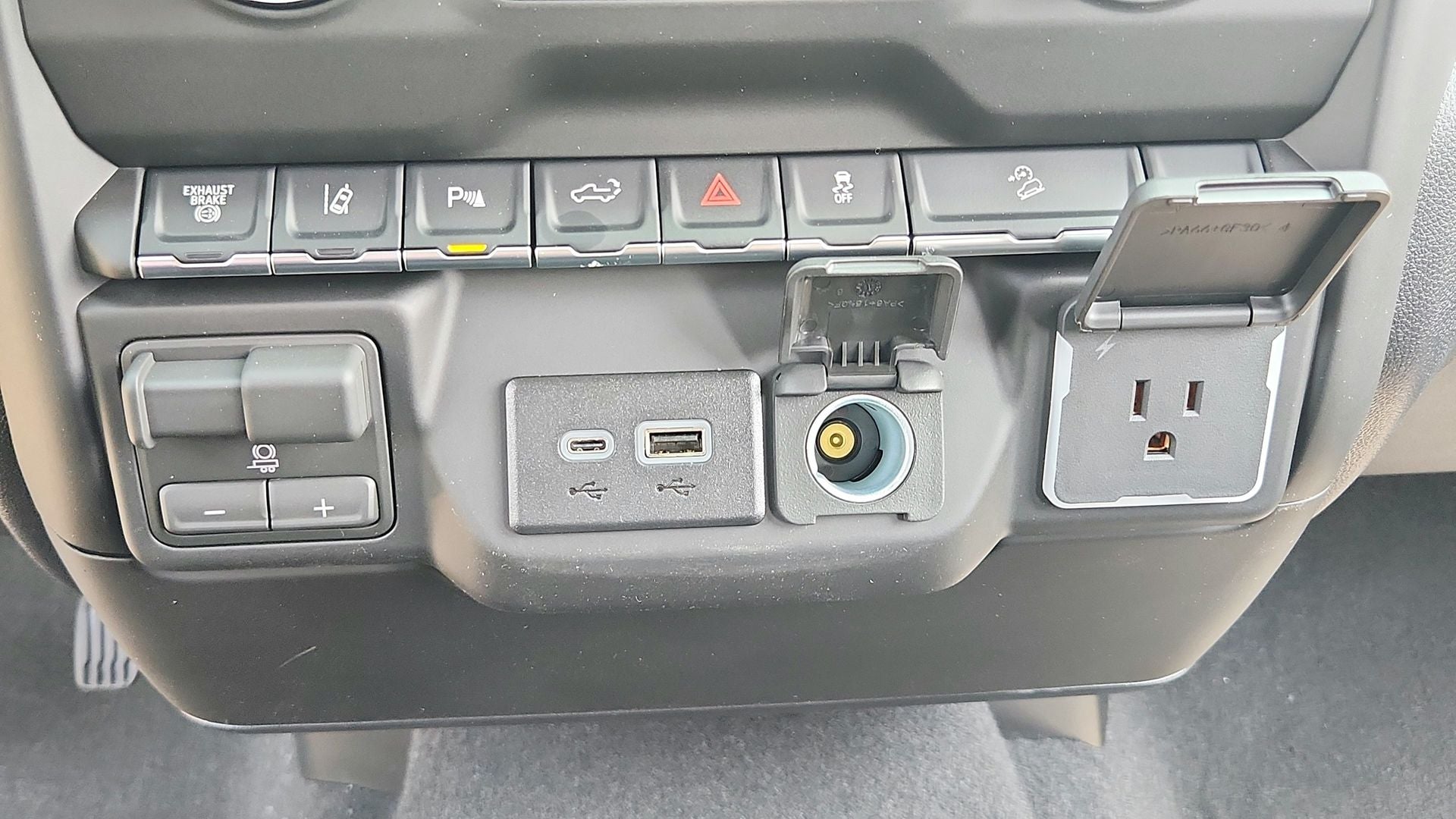 2026 Chevrolet Silverado 2500HD Custom