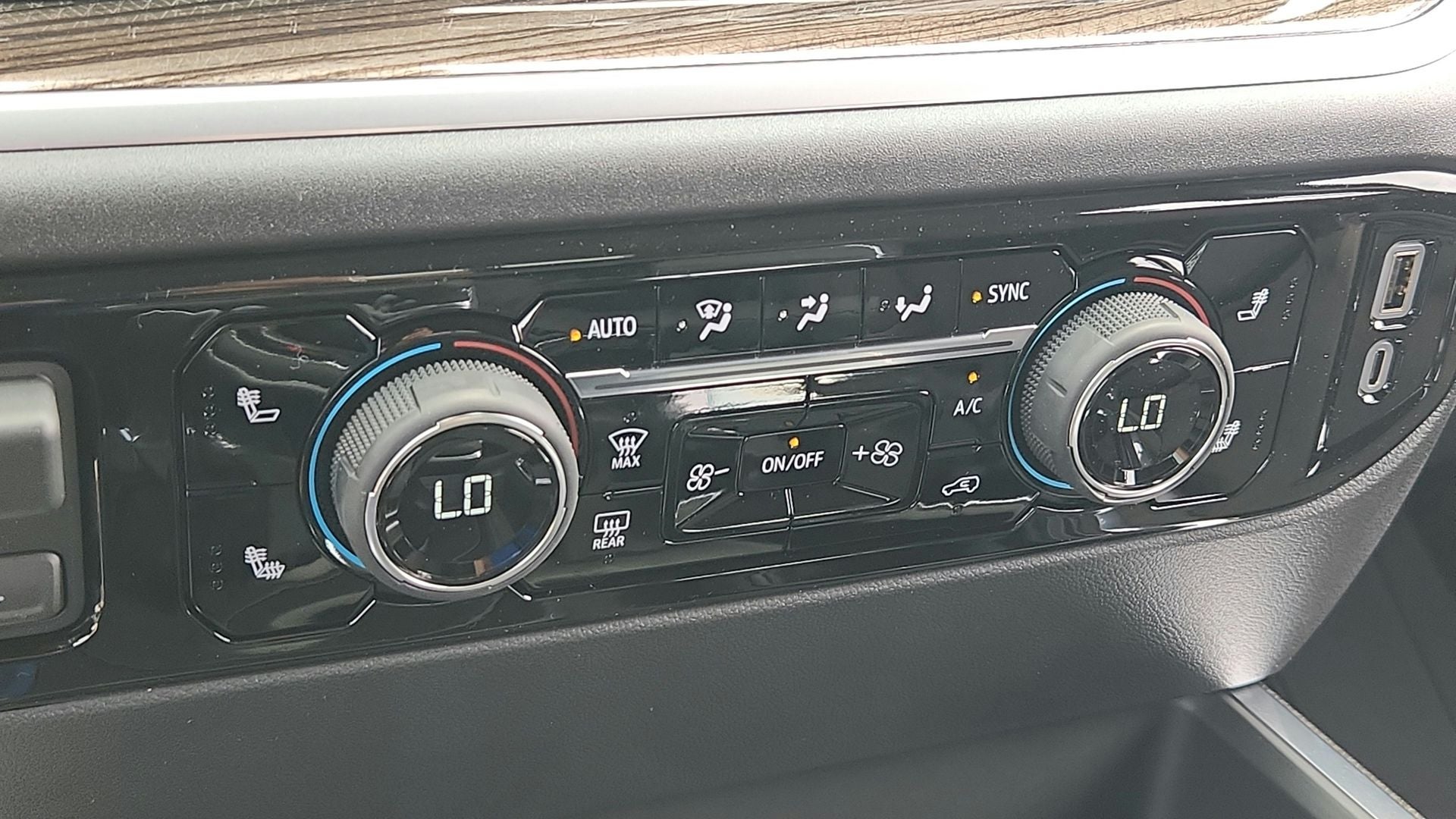 2026 Chevrolet Silverado 1500 LT Texas Edition