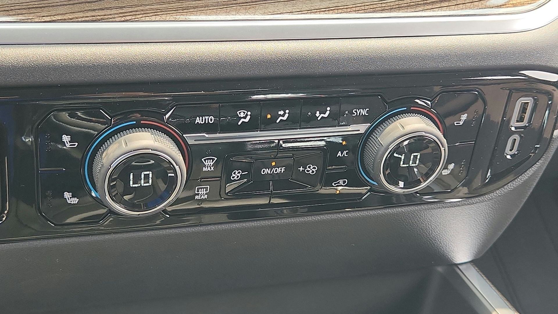 2026 Chevrolet Silverado 1500 LT Texas Edition