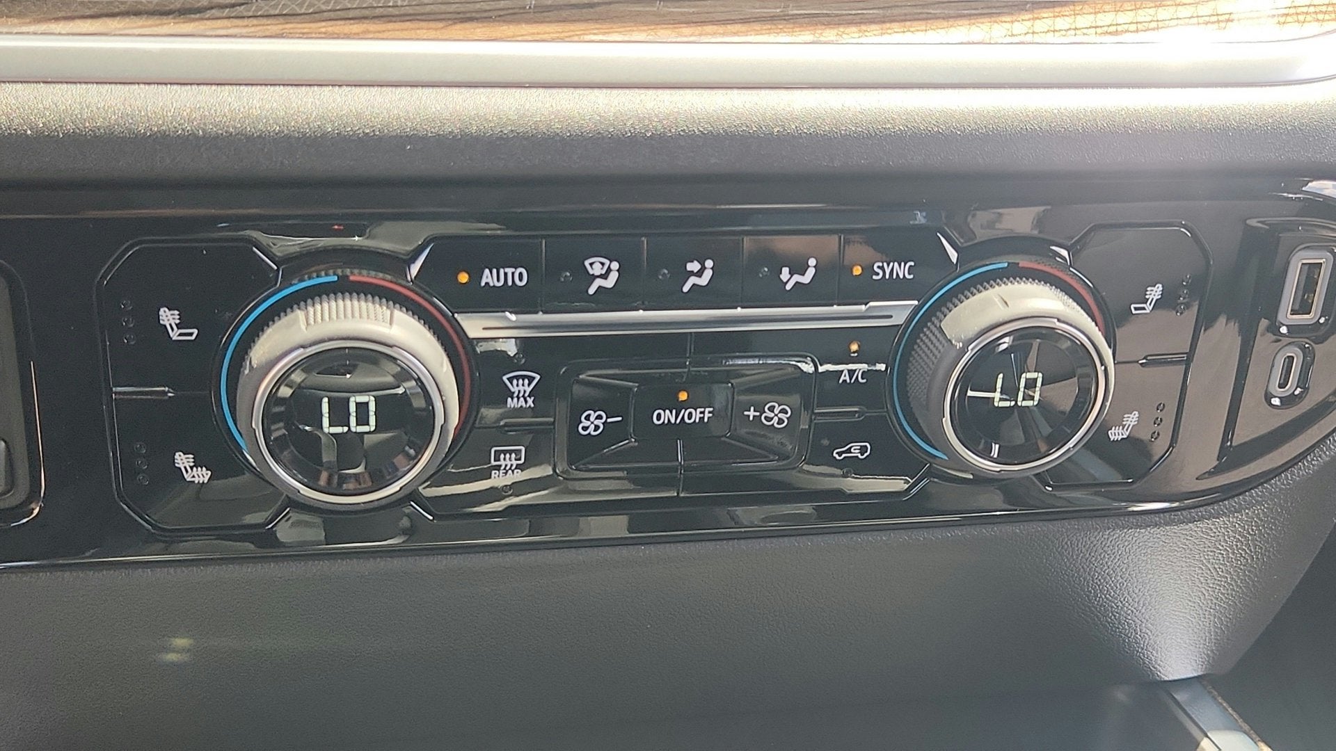 2026 Chevrolet Silverado 1500 LT Texas Edition