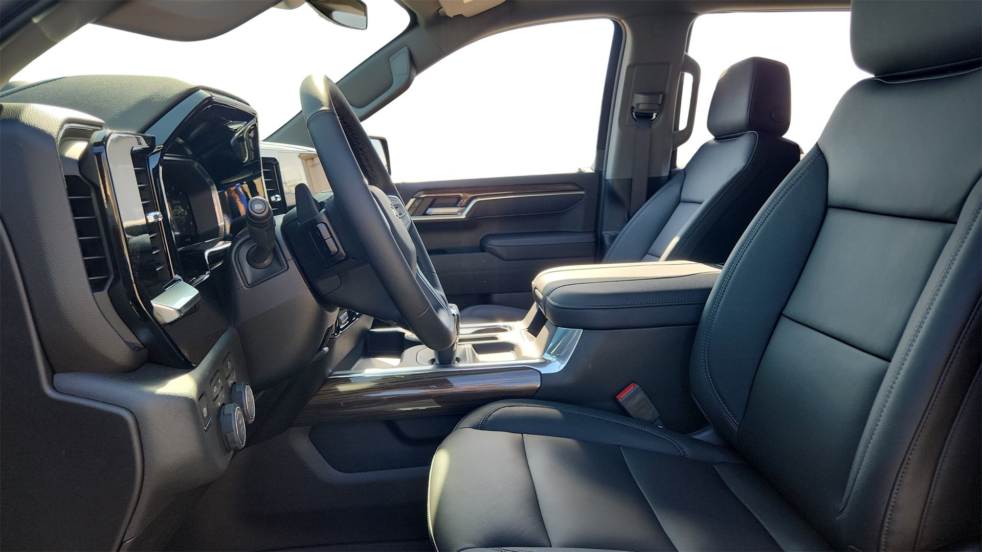 2026 Chevrolet Silverado 1500 LT LT1