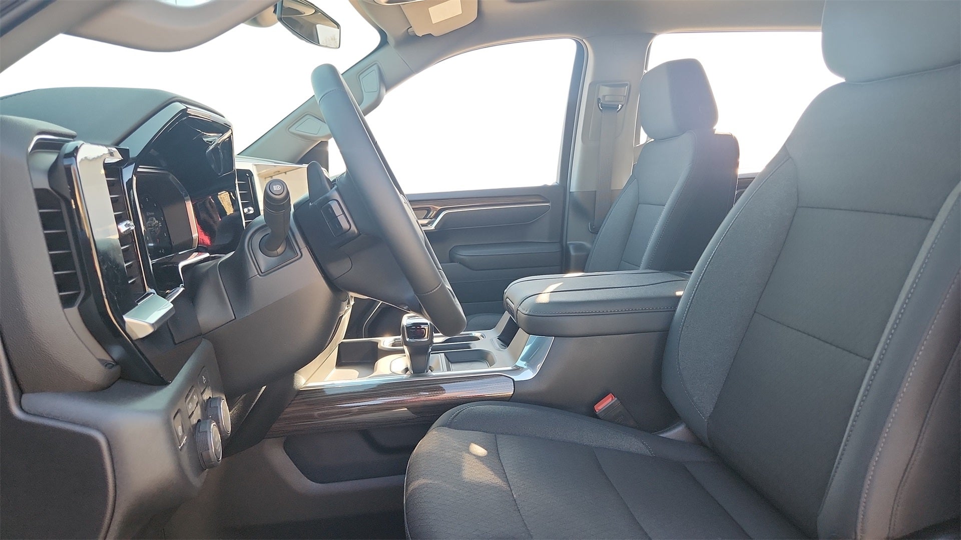 2026 Chevrolet Silverado 1500 LT LT1