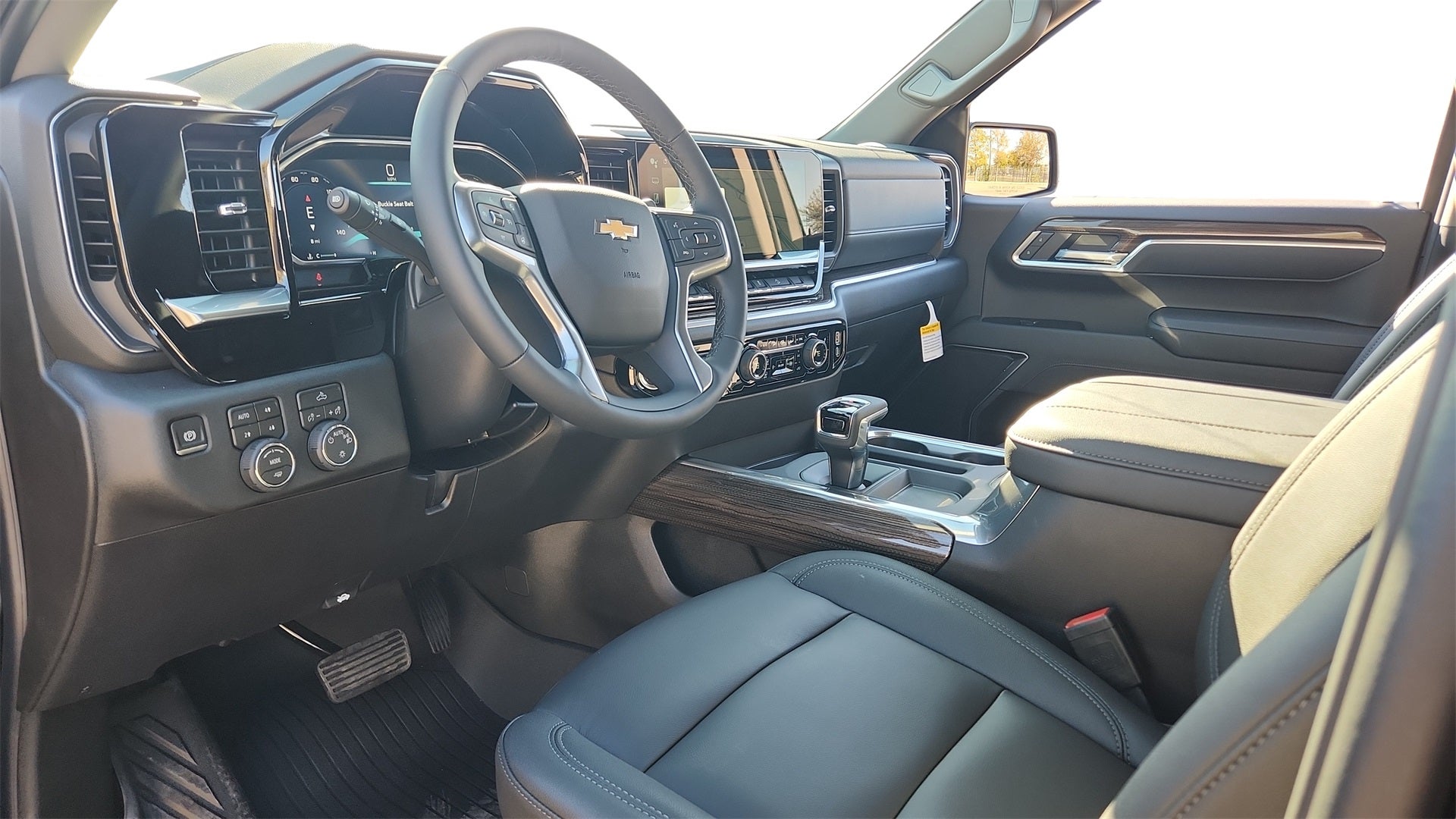 2026 Chevrolet Silverado 1500 LT LT1