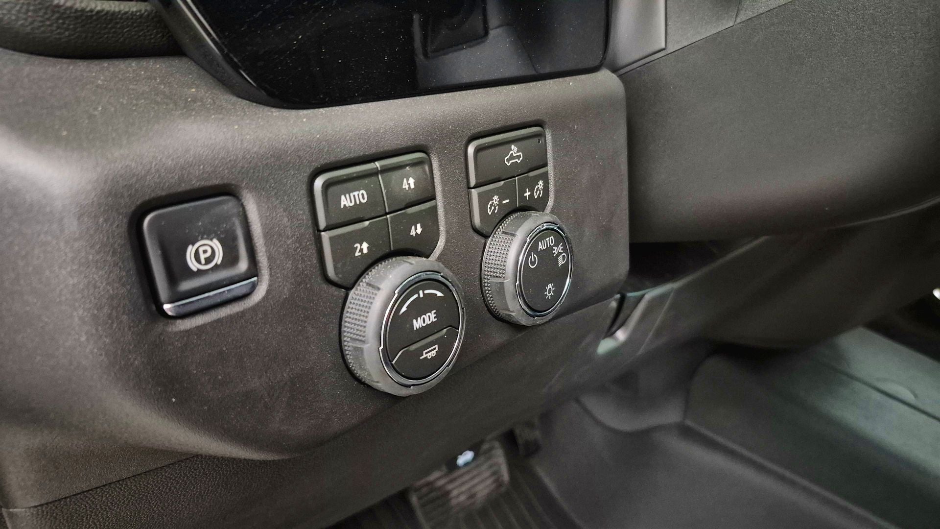 2026 Chevrolet Silverado 1500 LT LT1