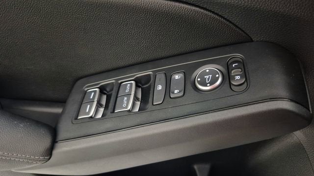 2023 Honda Civic Hatchback EX-L w/o BSI