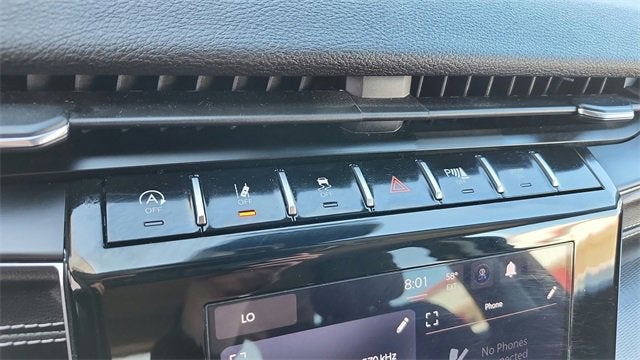 2023 Jeep Grand Cherokee Laredo 4x2