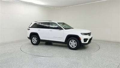 2023 Jeep Grand Cherokee Laredo 4x2