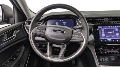 2024 Jeep Grand Cherokee L Laredo 4x2