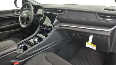 2024 Jeep Grand Cherokee L Laredo 4x2