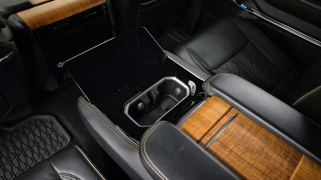 2024 Jeep Grand Wagoneer L Series III 4x4