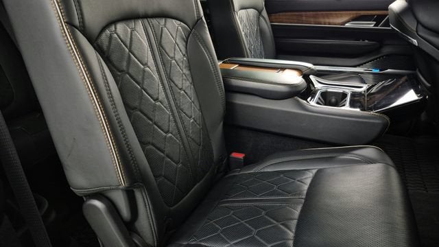 2024 Jeep Grand Wagoneer L Series III 4x4