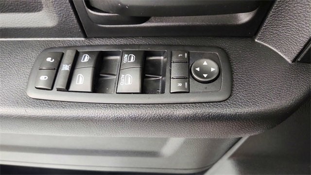 2017 RAM 1500 Express Quad Cab 4x2 6'4" Box