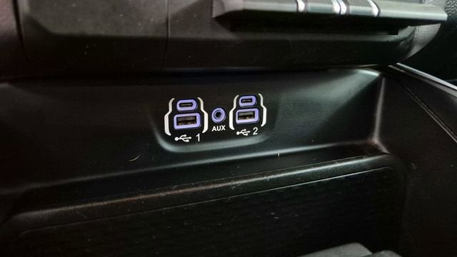 2020 RAM 1500 Big Horn Crew Cab 4x4 5'7" Box