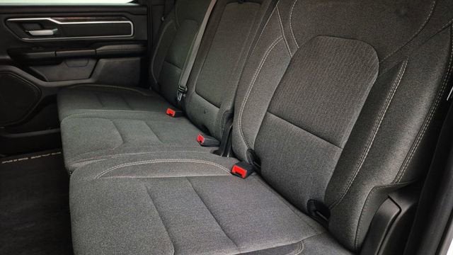 2020 RAM 1500 Big Horn Crew Cab 4x4 5'7" Box