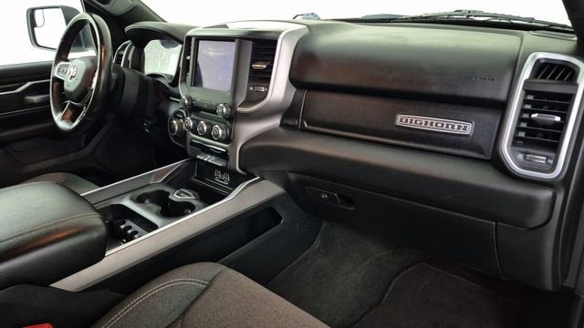 2020 RAM 1500 Big Horn Crew Cab 4x4 5'7" Box