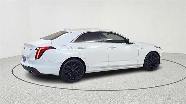 2022 Cadillac CT4 Luxury