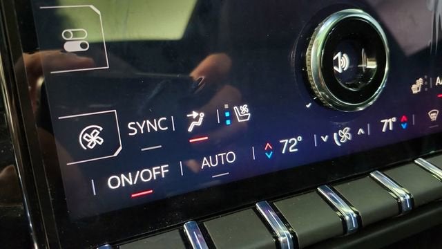 2025 GMC Yukon Elevation