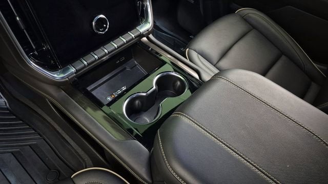 2025 GMC Yukon Elevation