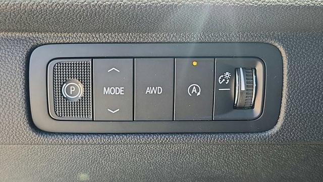 2027 Chevrolet Traverse Z71 - Photo 22