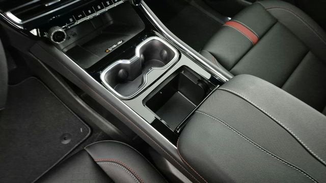 2026 Chevrolet Traverse RS - Photo 14