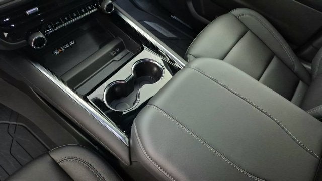 2026 Chevrolet Suburban LT - Photo 13
