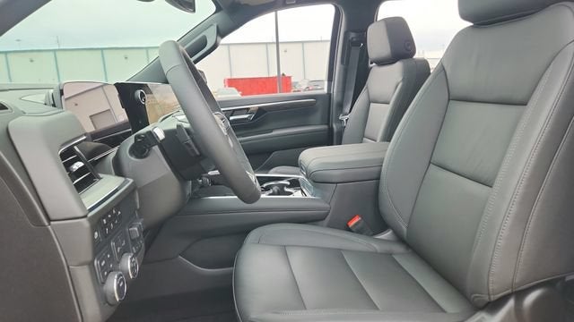 2026 Chevrolet Suburban Z71 - Photo 10
