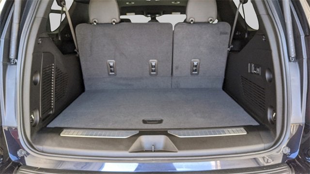 2022 Chevrolet Suburban RST