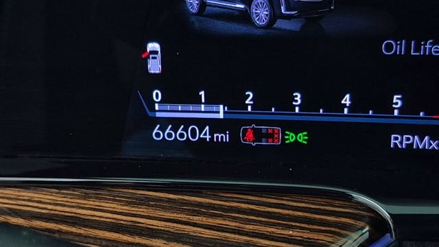 2023 Cadillac Escalade Luxury