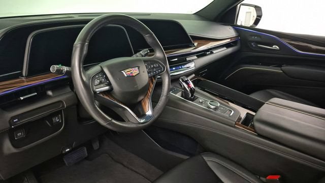 2023 Cadillac Escalade Luxury