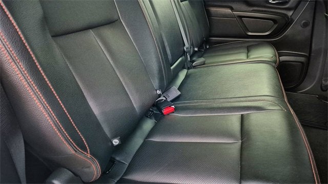 2021 Nissan TITAN Crew Cab PRO-4X 4x4