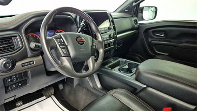 2021 Nissan TITAN Crew Cab PRO-4X 4x4