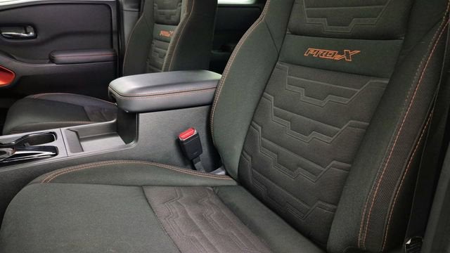 2023 Nissan Frontier Crew Cab PRO-X 4x2