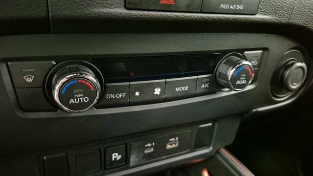 2023 Nissan Frontier Crew Cab PRO-X 4x2