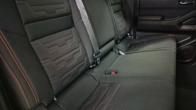 2023 Nissan Frontier Crew Cab PRO-X 4x2