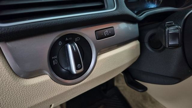 2015 Volkswagen Passat 1.8T S