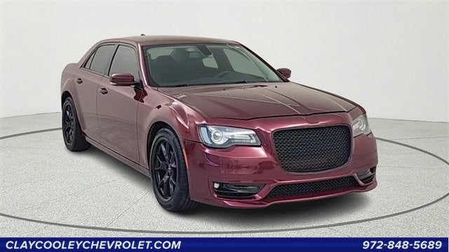 2023 Chrysler 300 Touring L