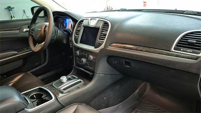 2023 Chrysler 300 Touring L