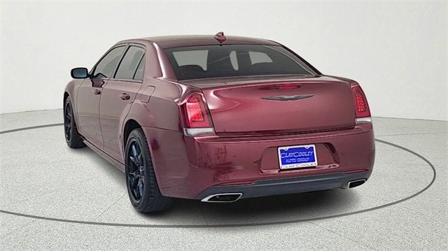 2023 Chrysler 300 Touring L
