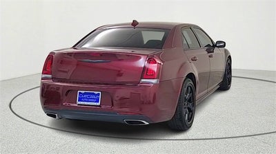 2023 Chrysler 300 Touring L