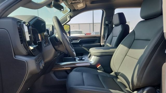 2026 Chevrolet Silverado 2500 HD LT - Photo 10
