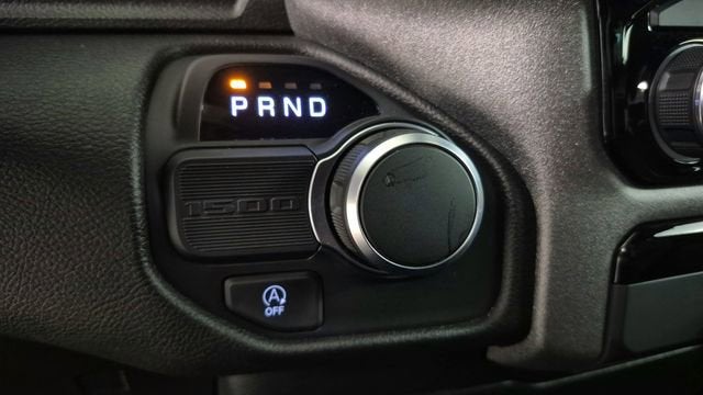 2025 RAM 1500 Tradesman Crew Cab 4x2 5'7" Box