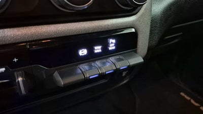 2020 RAM 2500 Tradesman Crew Cab 4x4 6'4" Box
